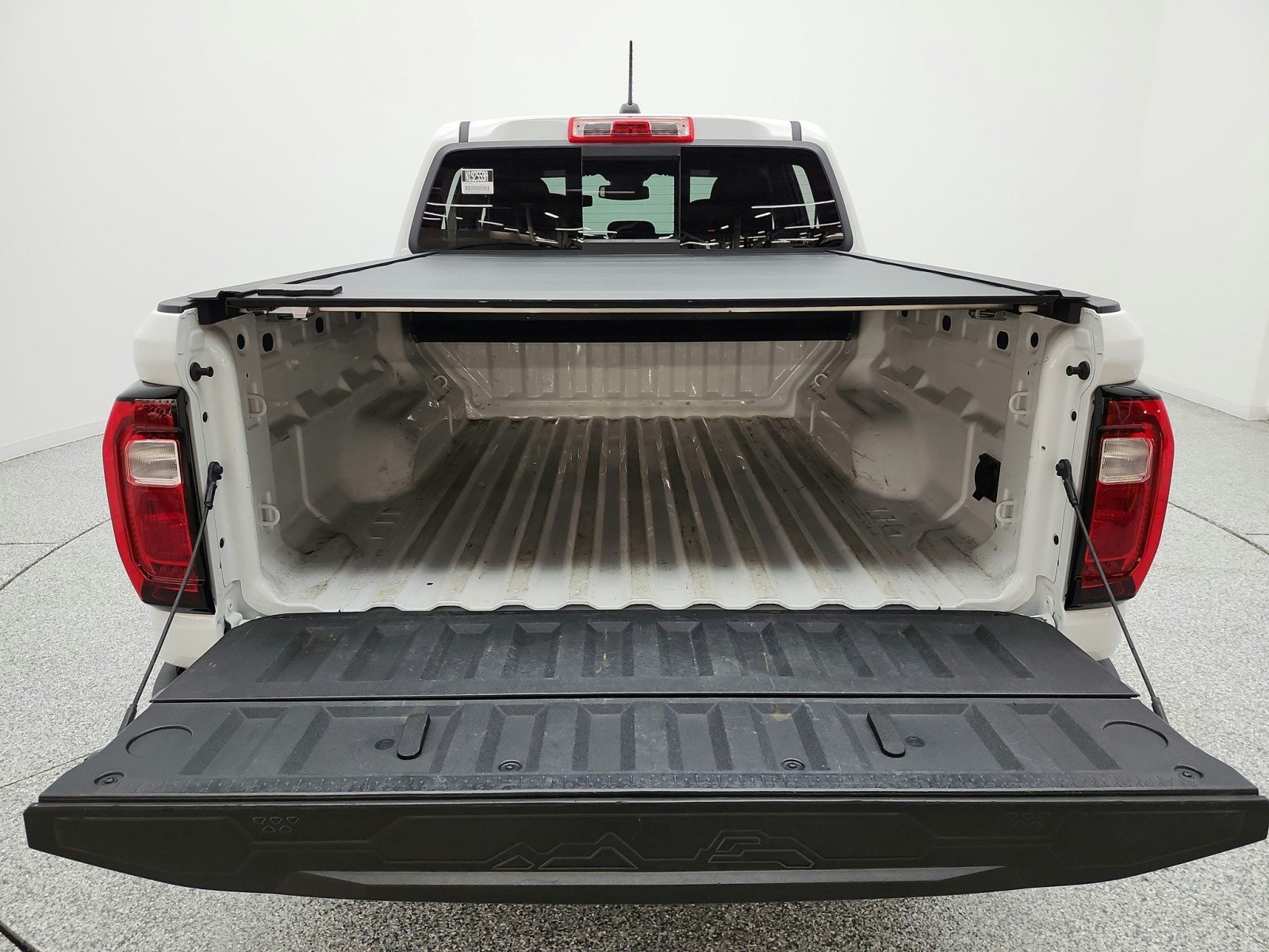 Used 2024 Summit White GMC 2WD Crew Cab Elevation image 18