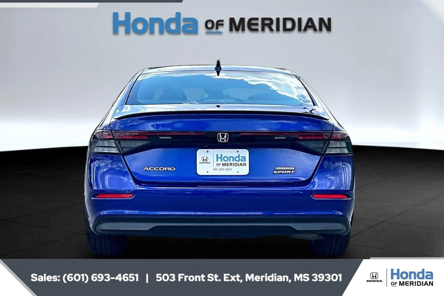 Used 2023 Still Night Pearl Honda Sport image 4