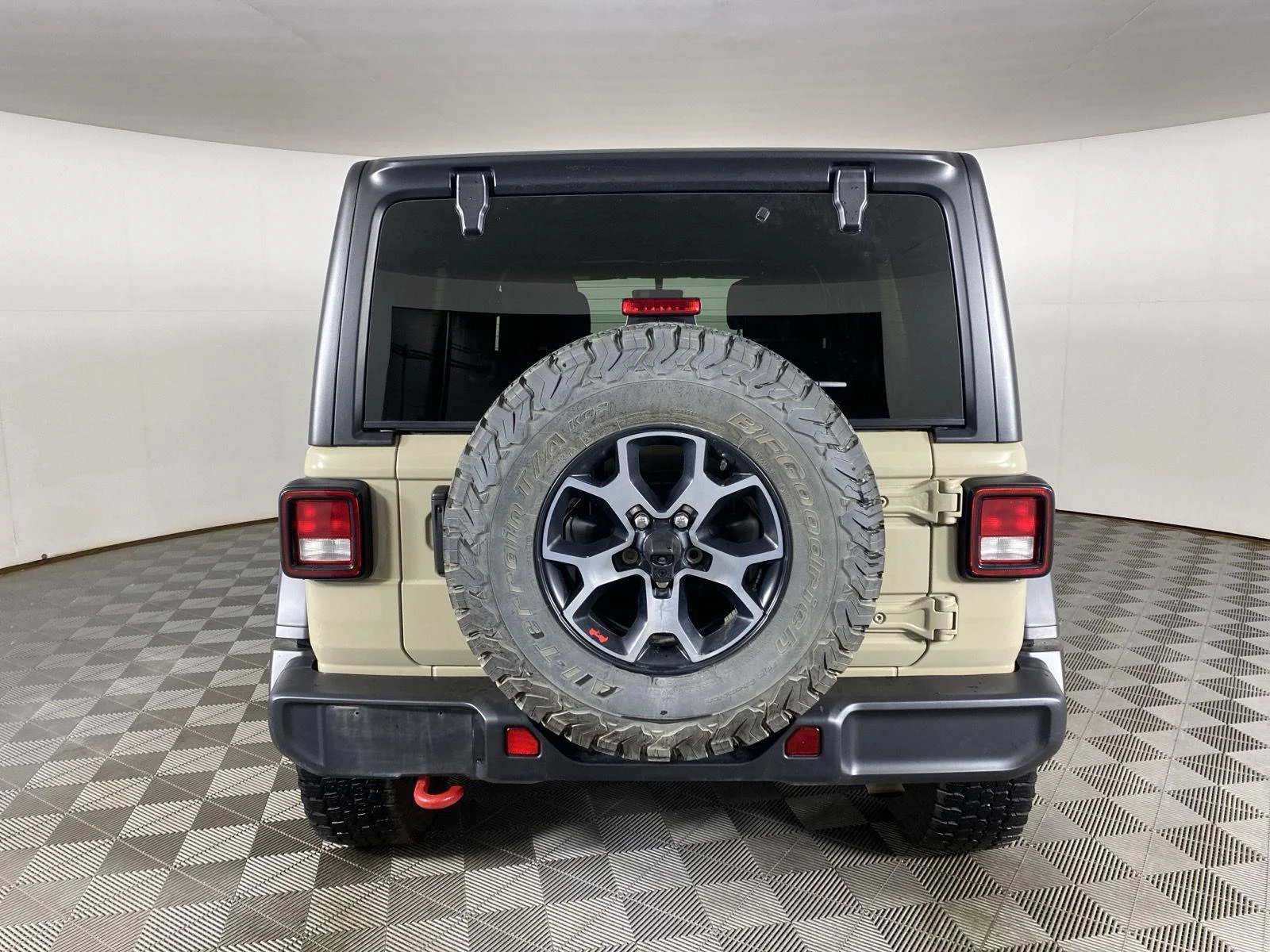 Used 2022 Limited Edition Gobi Clearcoat Jeep Unlimited Rubicon image 10