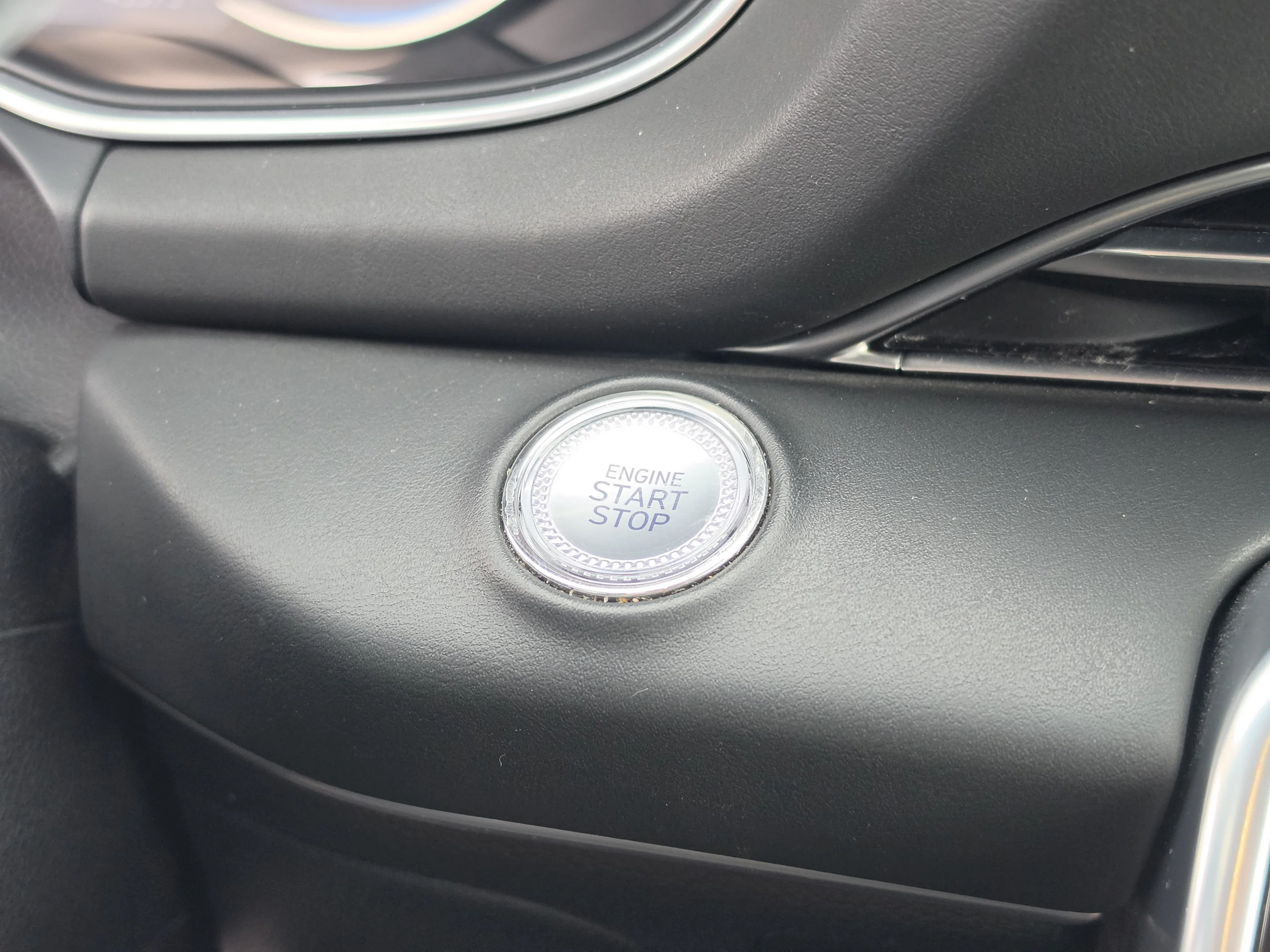 Used 2024 Savile Silver Genesis 2.5T image 36