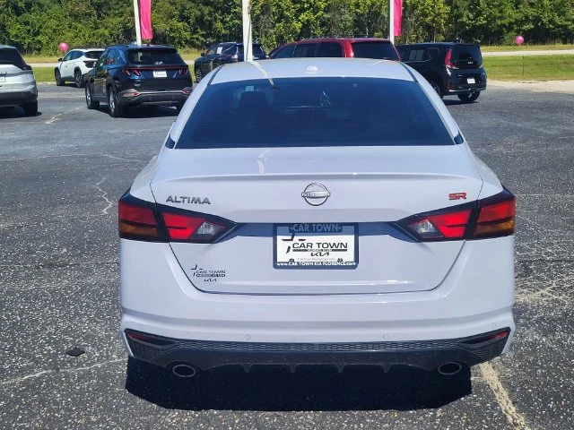 Used 2024 Gray Nissan 2.5 SR image 3