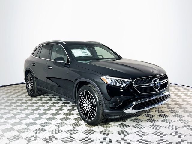 New 2026 Black Mercedes-Benz GLC 300 image 32