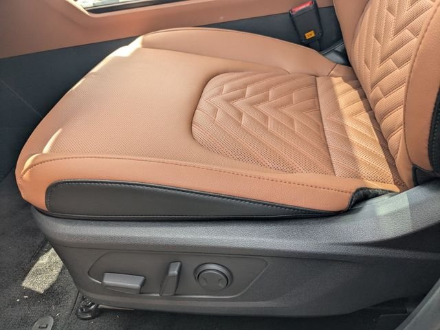 New 2026 Glacial White Pearl Kia X-Line image 22