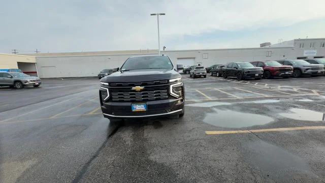 Used 2025 Gray Chevrolet High Country image 4