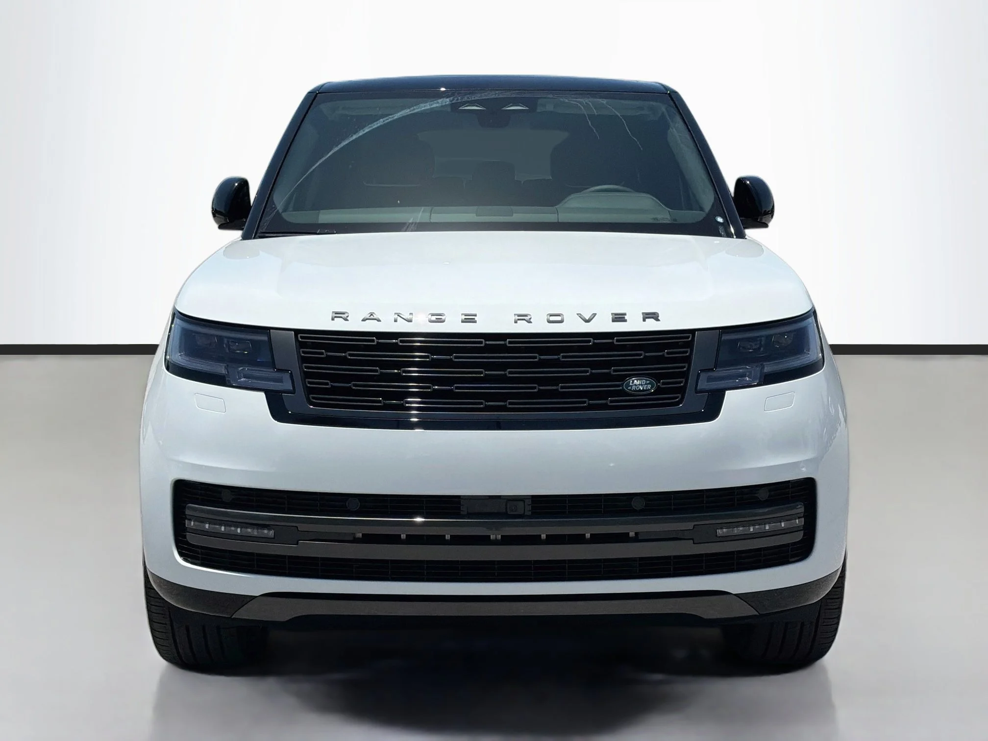 New 2026 Fuji White Land Rover SE image 8