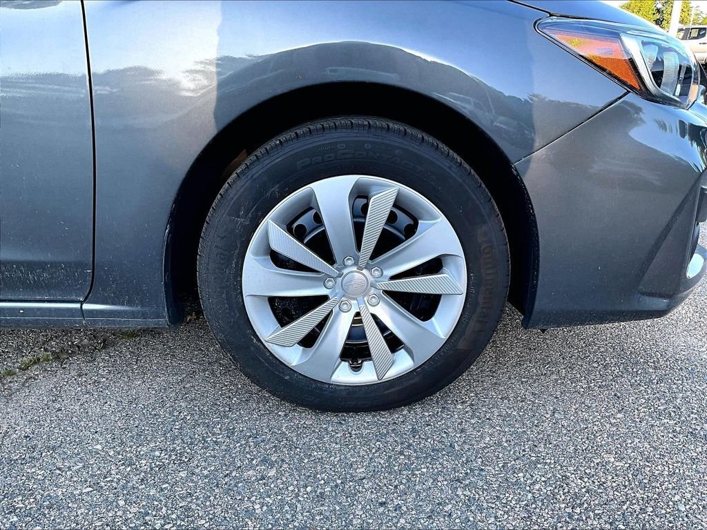 Used 2019 Gray Subaru 2.0i image 7