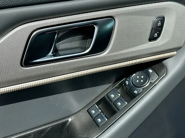 New 2026 Black Metallic Ford Active image 13