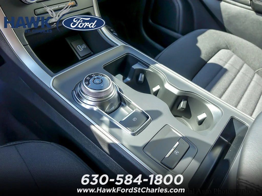 New 2024 Oxford White Ford SE image 14
