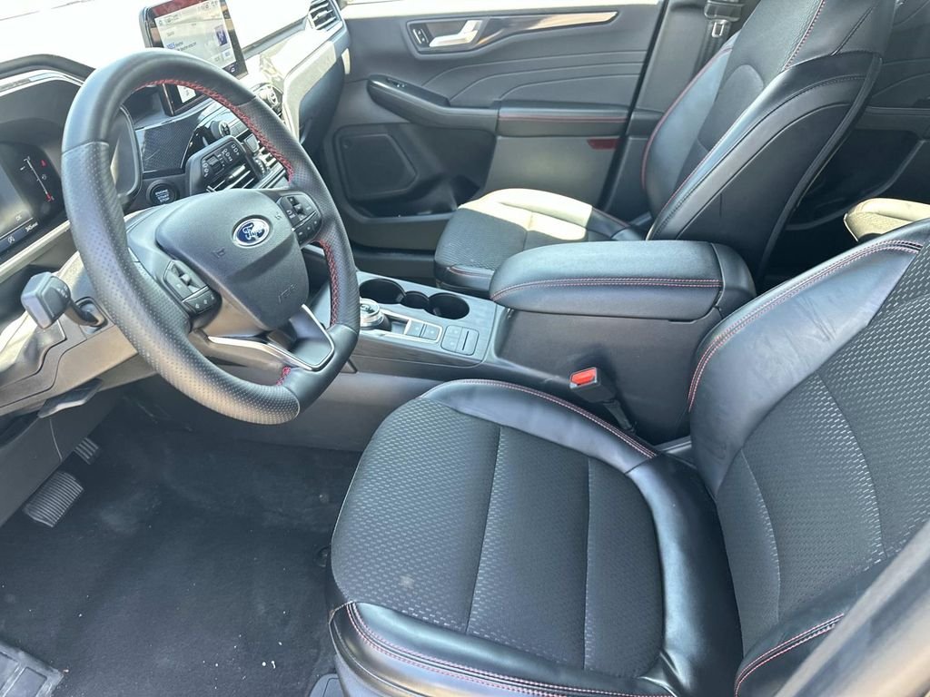 Used 2025 Black Ford ST-Line Select image 16