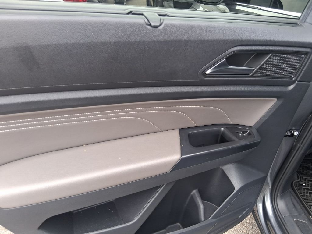 Used 2021 Gray Volkswagen 3.6L V6 SEL R-Line image 13