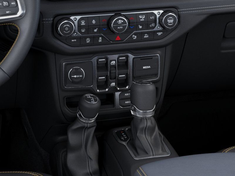 New 2026 Black Clear-Coat Exterior Paint Jeep Sahara image 24