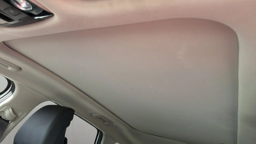 Used 2025 White Kia EX image 19