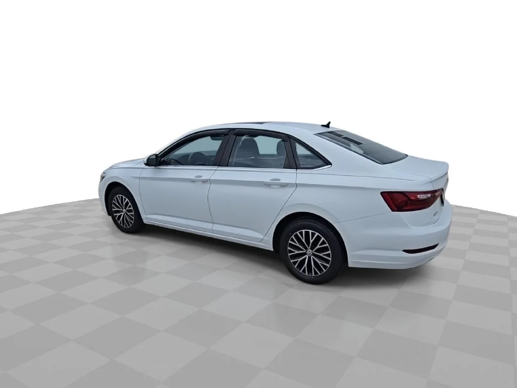 2021 Volkswagen Jetta SE - Photo 6