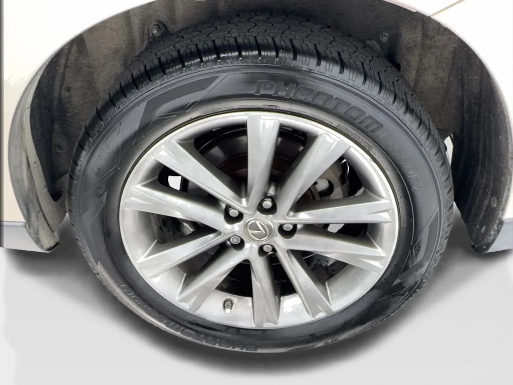 Used 2015 Beige Lexus 350 image 12