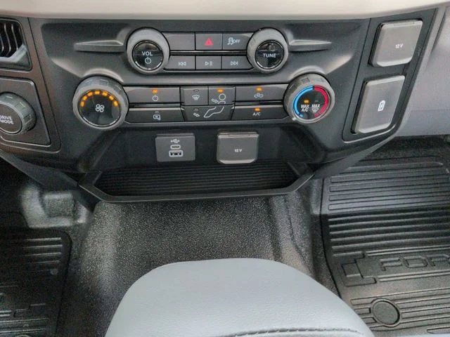 New 2026 Oxford White Ford F-250® XL image 18