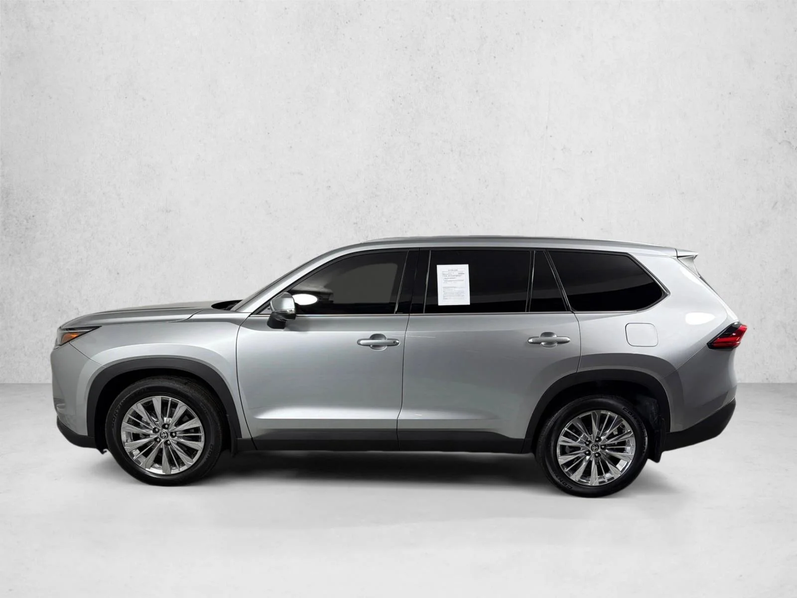 Used 2024 Silver Toyota XLE image 7