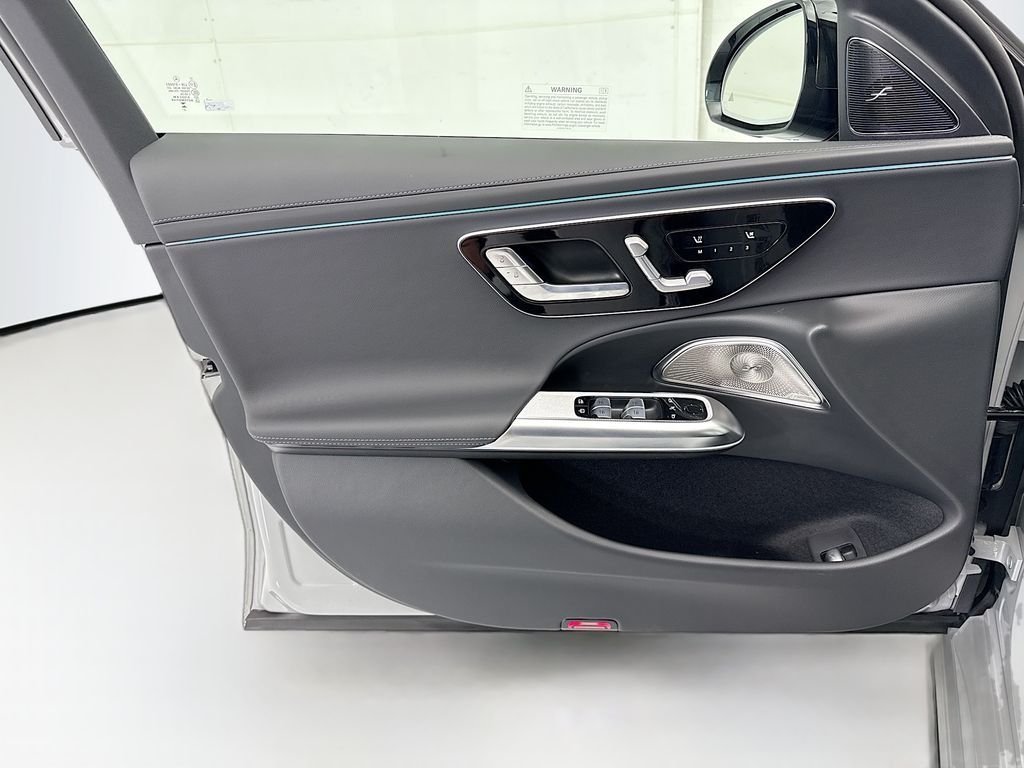 New 2026 MANUFAKTUR Alpine Grey Mercedes-Benz E 350 image 23