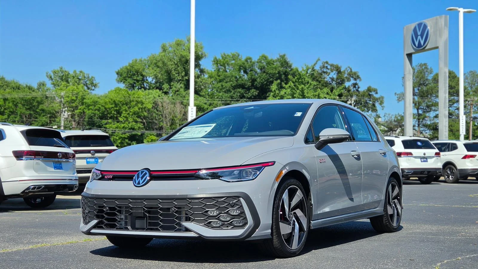 2026 Volkswagen Golf GTI 2.0T S 4-door DSG's photo