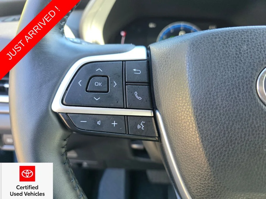 Certified Used 2024 White Toyota XLE image 32