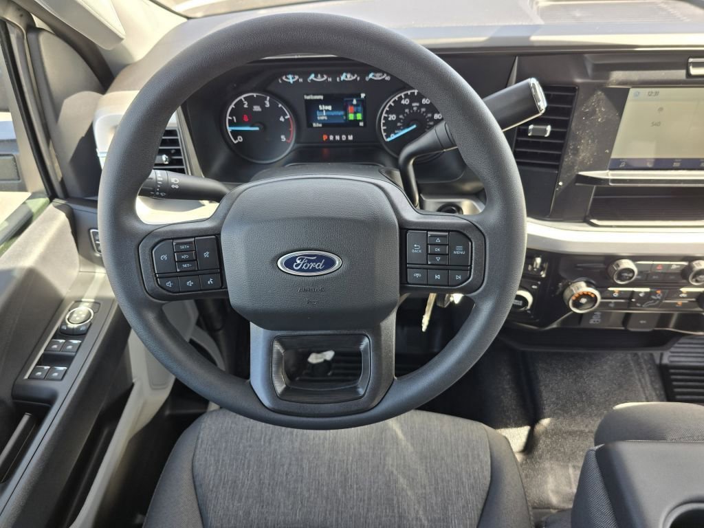 New 2026 Oxford White Ford XL image 33
