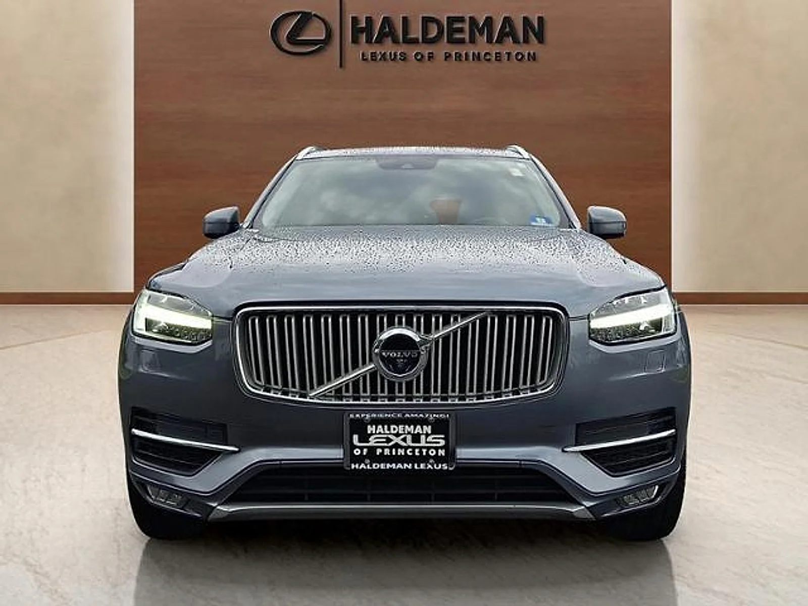 Used 2016 Osmium Grey Metallic Volvo T6 Inscription image 2