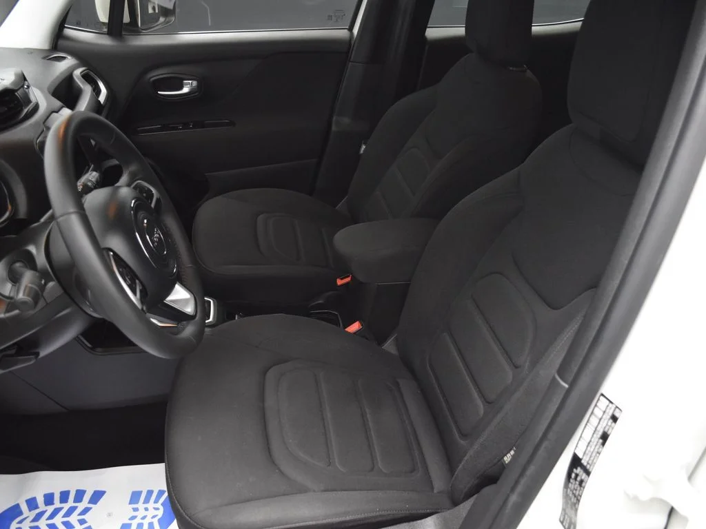 Certified Used 2021 White Jeep Latitude image 16