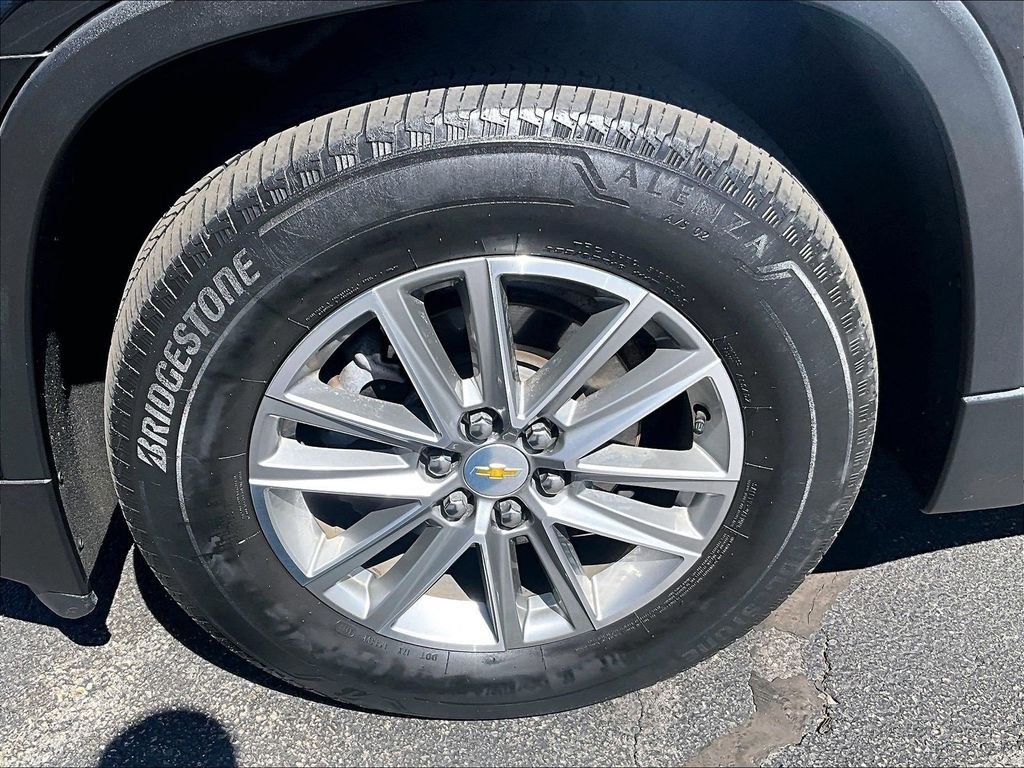 Used 2023 Black Chevrolet LT Leather image 7