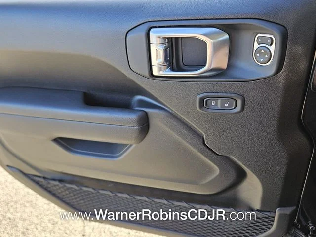 New 2025 Black Clear-Coat Exterior Paint Jeep Sport S image 29