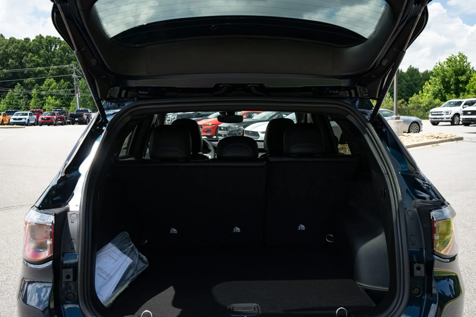 New 2026 Blue Jeep Latitude image 9