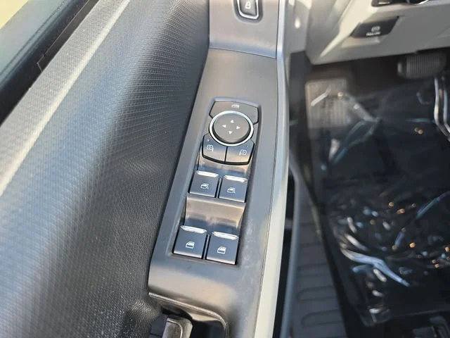 Used 2023 Silver Ford XLT image 13