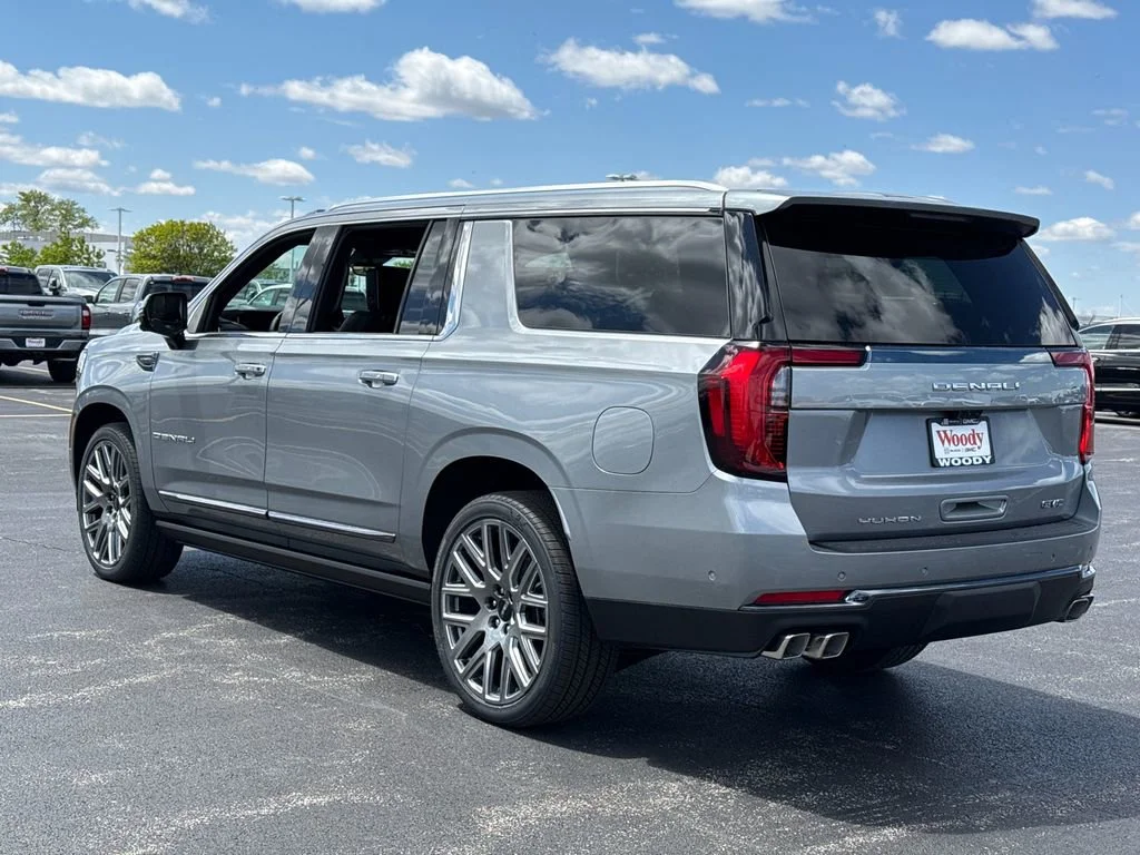 2026 GMC Yukon XL Denali Ultimate - Photo 8