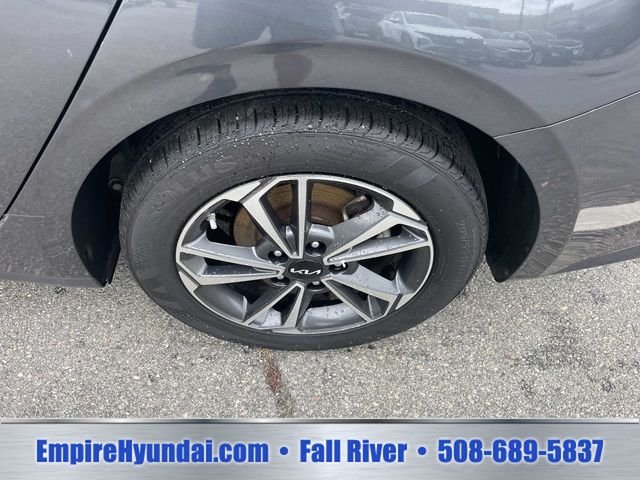 2024 Kia Forte LXS - Photo 11