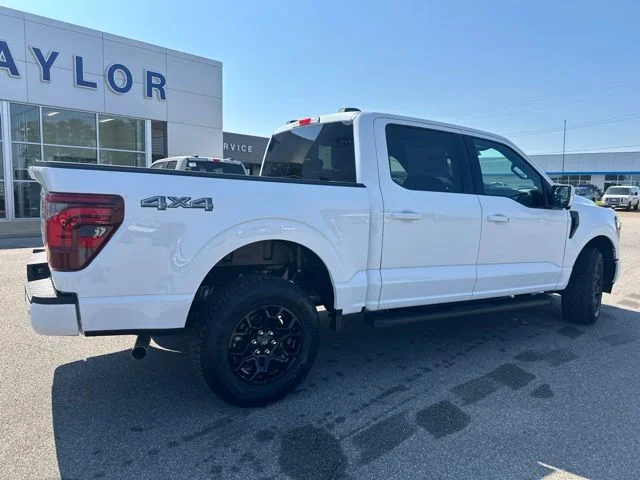 New 2026 Oxford White Ford Lariat® image 20