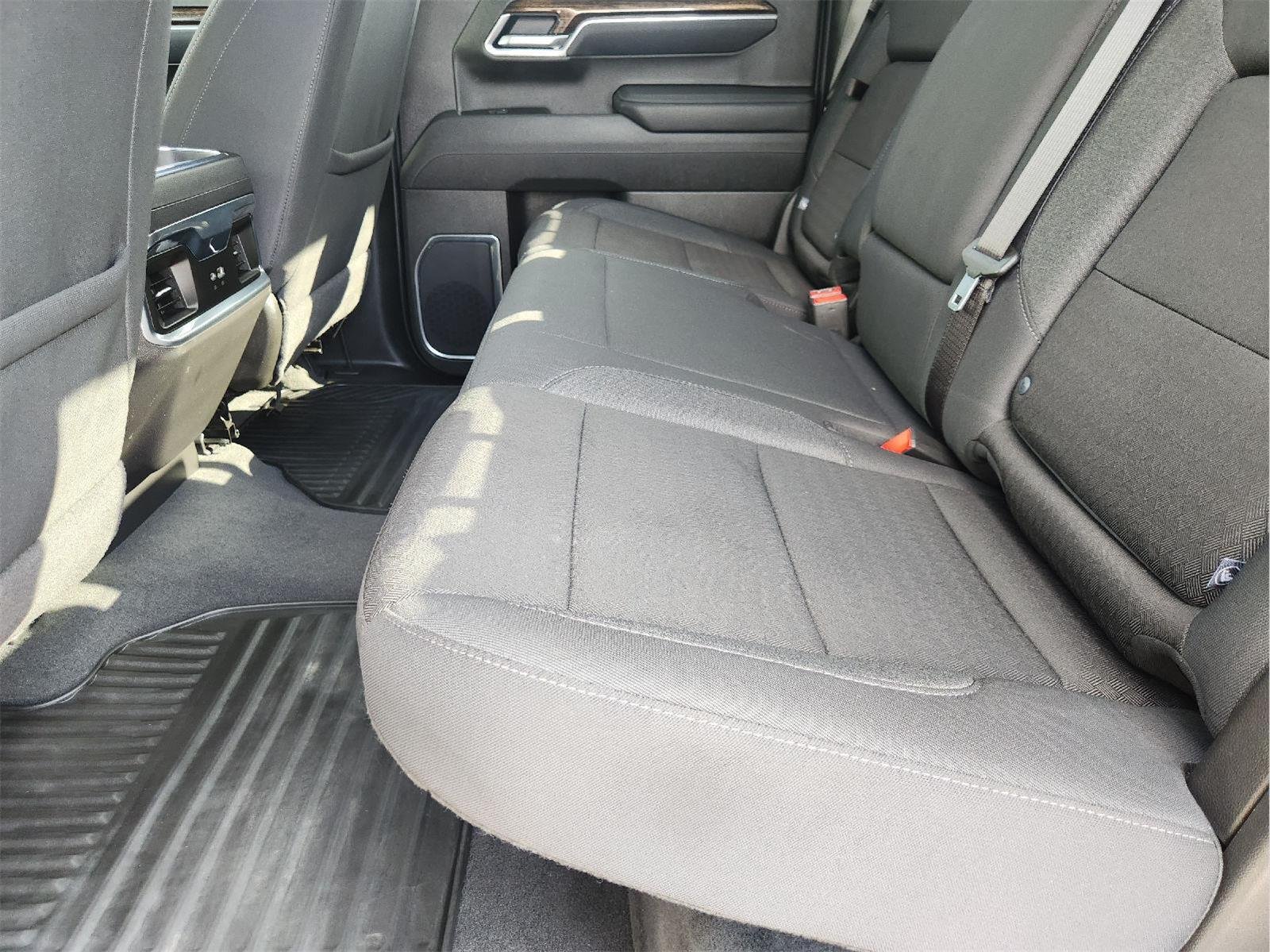 Used 2026 Onyx Black GMC Elevation image 31