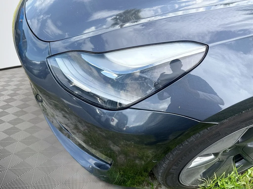 Used 2023  Tesla Base image 8