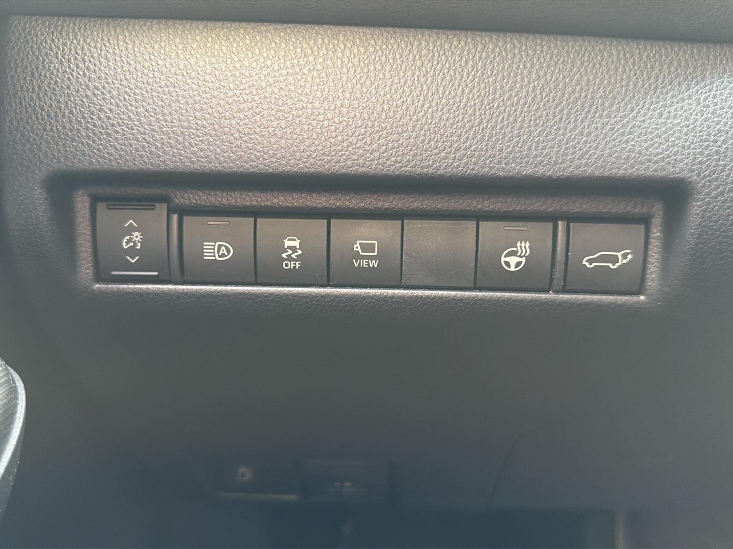 Used 2023 Titanium Glow Toyota Limited image 21