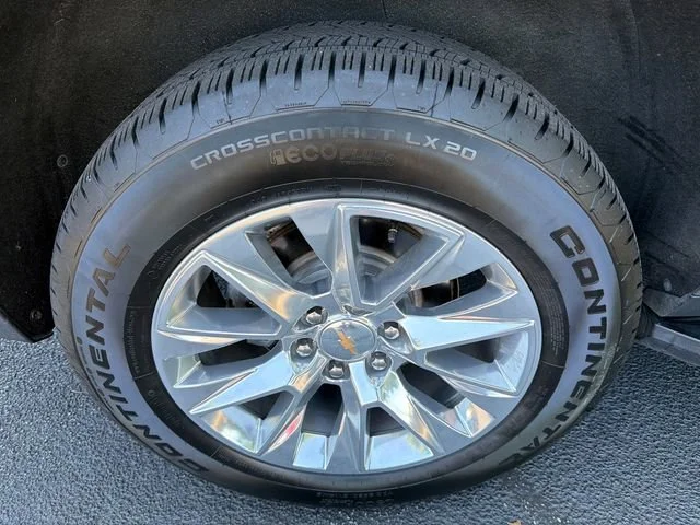 Used 2023 Sterling Gray Metallic Chevrolet Premier image 17