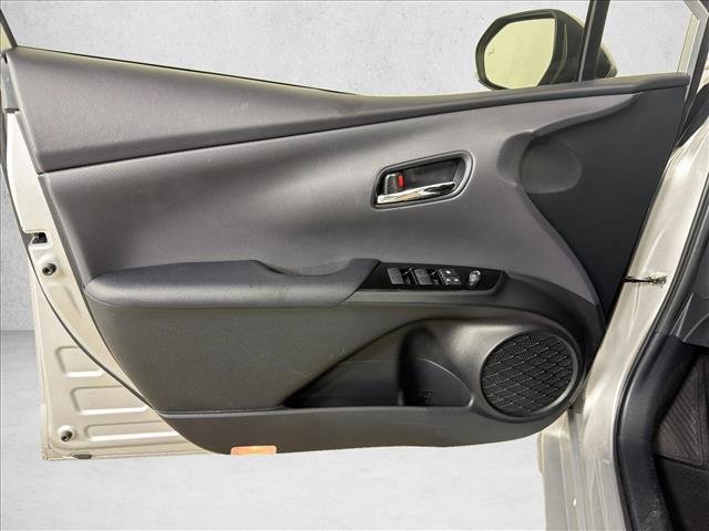 Certified Used 2022 CLASSIC SILVER METALLIC Toyota  image 10