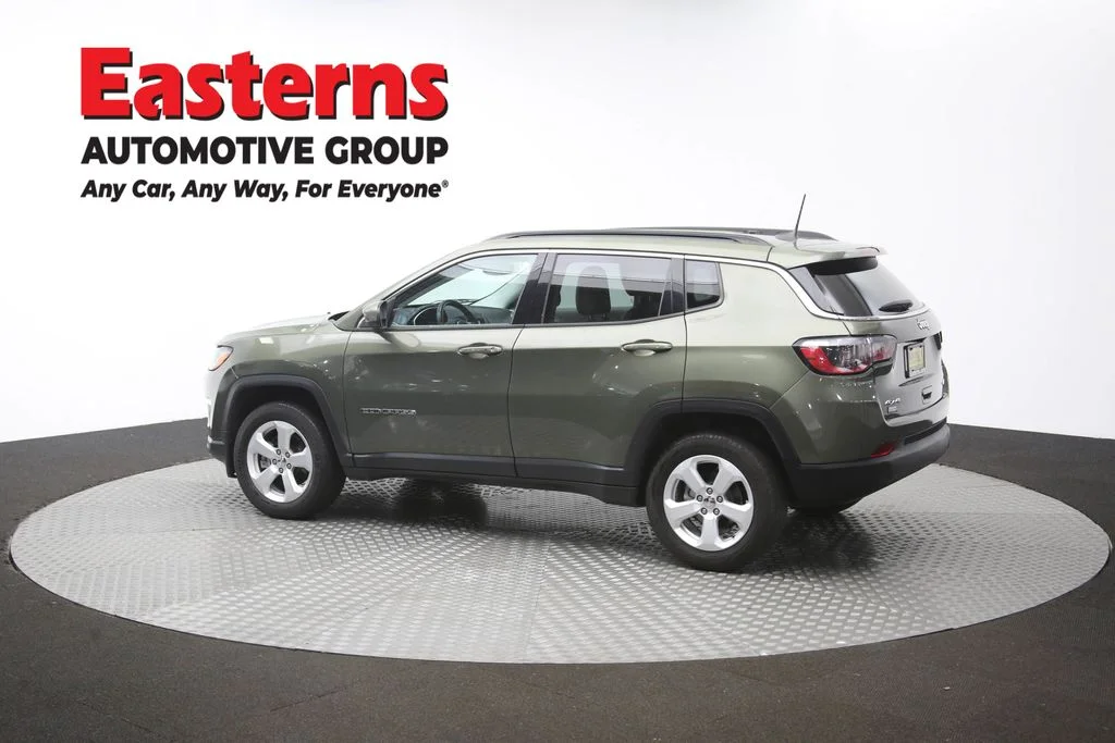 Used 2021 Green Jeep Latitude image 63