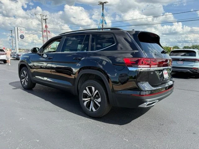 New 2026 Black Volkswagen 2.0T SE image 7
