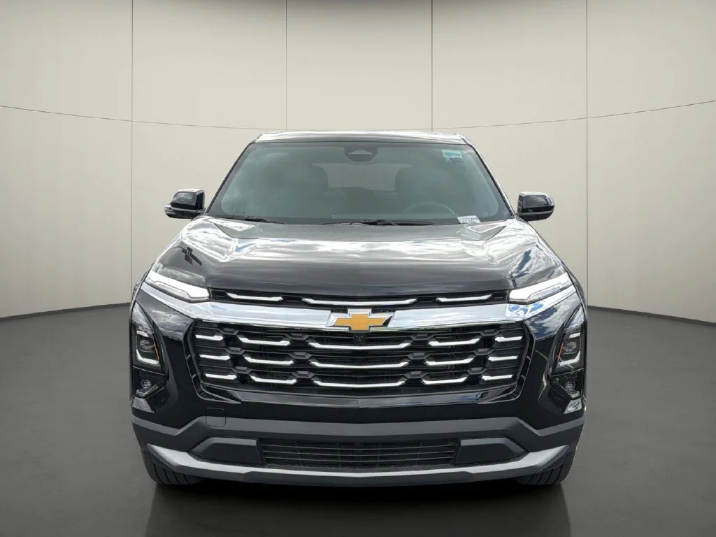 New 2027 Mosaic Black Metallic Chevrolet LT image 2