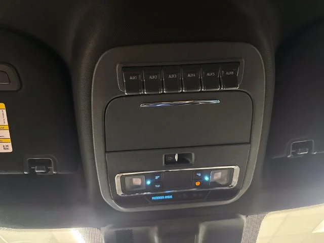 New 2026 Star White Metallic Tri-Coat Ford F-250® Platinum® image 40