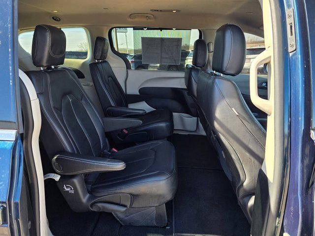 Used 2022 Fathom Blue Pearlcoat Chrysler Touring L image 12
