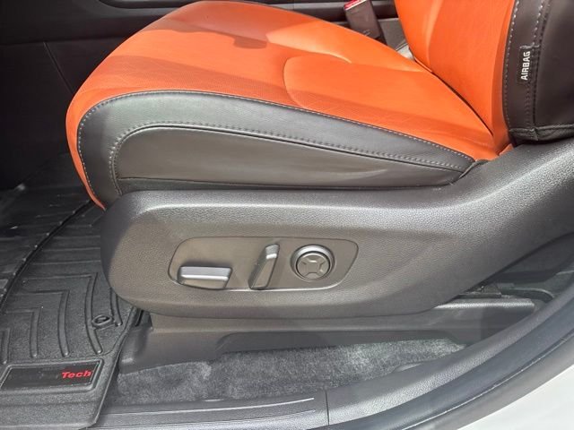 Used 2022 White Kia SX image 13