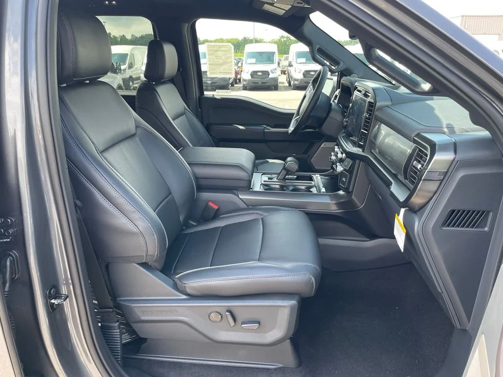 New 2026 Carbonized Gray Metallic Ford Lariat® image 14