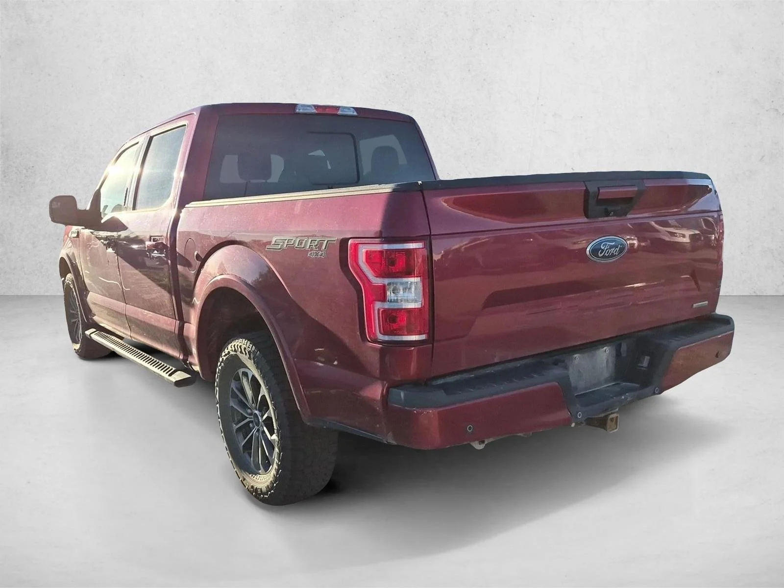 Used 2018 Ruby Red Metallic Tinted Clearcoat Ford XLT image 6