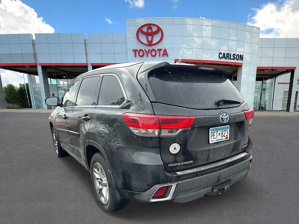Certified 2017 Toyota Highlander Limited with VIN 5TDDGRFH1HS025447 for sale in Minneapolis, Minnesota