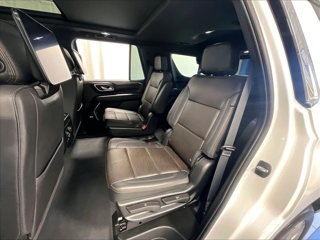 Used 2024 Beige Chevrolet High Country image 15