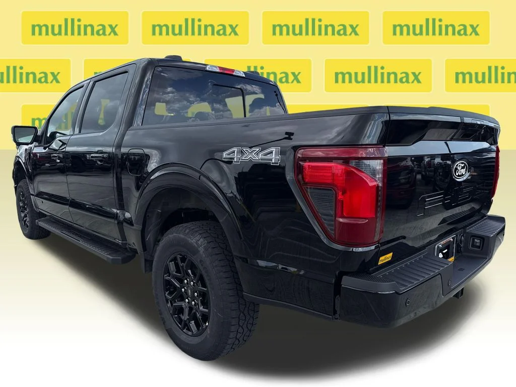 New 2026 Black Ford XLT image 4