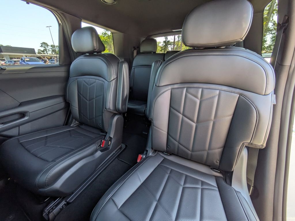 New 2027 Glacial White Pearl Kia X-Line EX image 16